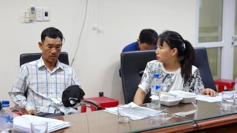Vụ sà lan chìm: Vì sao 4 nạn nhân không trong danh sách thuyền viên đăng ký?- Ảnh 1. Bà Phạm Thị Minh Lý, giám đốc Công ty TNHH Lý Tuấn, đơn vị thuê tàu kéo và sà lan chở đá từ cảng Kỳ Hà ra đảo Lý Sơn - Ảnh: T.M