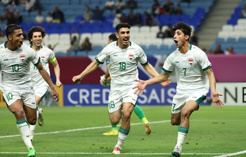 U23 Việt Nam bị loại khỏi Giải U23 châu Á 2024- Ảnh 2. Niềm vui của U23 Iraq sau khi ghi bàn vào lưới U23 Việt Nam - Ảnh: AFC