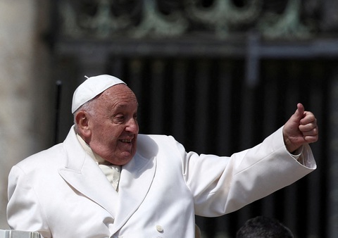 Lần đầu tiên Giáo hoàng dự thượng đỉnh G7, nói về AI- Ảnh 1. Giáo hoàng Francis - Ảnh: REUTERS