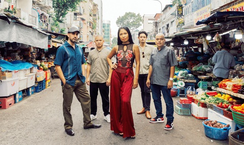 Saigon Soul Revival xuyên qua một đám mây nhiễu động của những cơn mơ, mời bạn về miền quá khứ- Ảnh 1. Album Họa âm xưa của ban nhạc từng được đề cử giải thưởng Songlines Music Award 2021 của Anh - Ảnh: FBNV