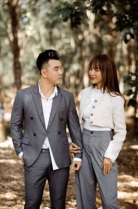“Cặp bài trùng” Ưng Hoàng Phúc & Kim Cương ăn ý từ màn ảnh đến ngoài đời “Cặp bài trùng” Ưng Hoàng Phúc & Kim Cương ăn ý từ màn ảnh đến ngoài đời