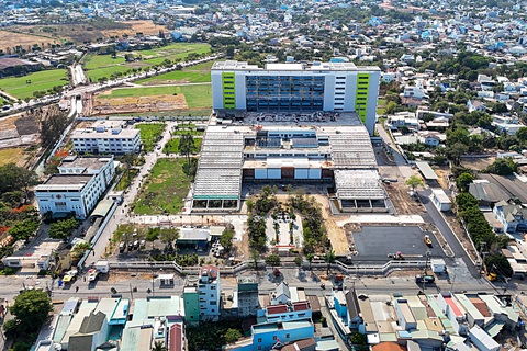 Bệnh viện Đa khoa khu vực Hóc Môn đang hoàn thiện hoạt động cuối năm 2024, tổng mức đầu tư 1.895 tỉ đồng Bệnh viện Đa khoa khu vực Hóc Môn đang hoàn thiện hoạt động cuối năm 2024, tổng mức đầu tư 1.895 tỉ đồng