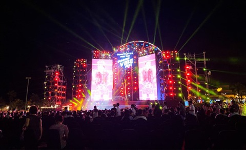 Du khách hào hứng với Carnival NovaWorld Phan Thiet- Ảnh 6. Bùng nổ với lễ hội âm nhạc sôi động