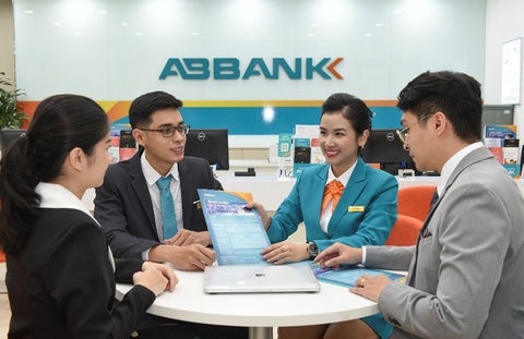 Ngân hàng số ABBank tăng mạnh giao dịch trong quý I/2024- Ảnh 4. Tiếp cận và đẩy mạnh quan hệ khách hàng theo chiều sâu với những am hiểu từ các kết quả nghiên cứu khảo sát