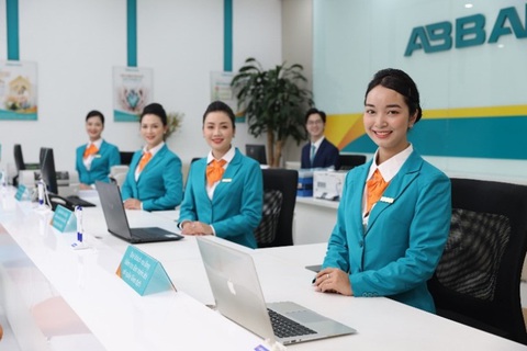 Ngân hàng số ABBank tăng mạnh giao dịch trong quý I/2024- Ảnh 5. Tích cực đầu tư vào làm mới chiến lược ngân hàng các công tác chuyển đổi