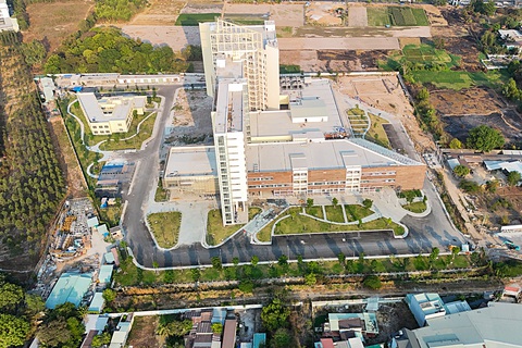 Bệnh viện Đa khoa Củ Chi với quy mô 1.000 giường đang trong quá trình hoàn thiện với mức đầu tư 4.500 tỉ đồng Bệnh viện Đa khoa Củ Chi với quy mô 1.000 giường đang trong quá trình hoàn thiện với mức đầu tư 4.500 tỉ đồng