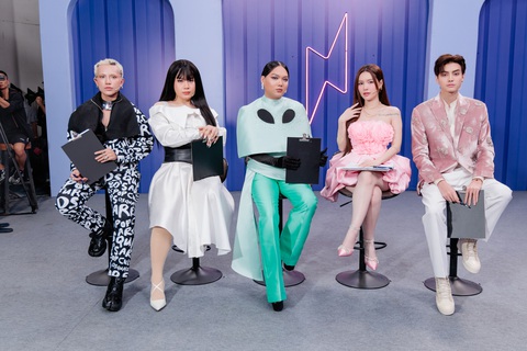 Dàn mentor của chương trình: Call Me Duy, Long Chun, Phạm Thoại, Lucie Nguyễn - Tuấn Dương Dàn mentor của chương trình: Call Me Duy, Long Chun, Phạm Thoại, Lucie Nguyễn - Tuấn Dương