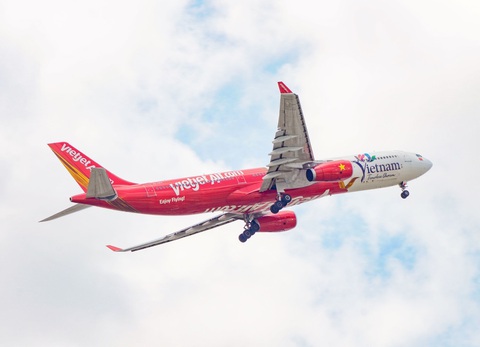 Quý 1-2024, Vietjet tăng trưởng mạnh- Ảnh 2. Các đường bay quốc tế mới góp phần đưa số khách quốc tế hãng vận chuyển trong quý 1-2024 tăng 61% so với cùng kỳ - Ảnh: Tài Nguyên