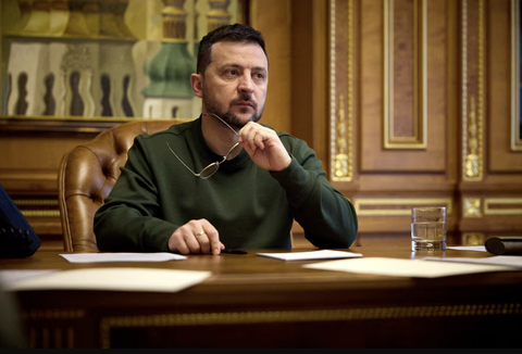 Tổng thống Ukraine Volodymyr Zelensky - Ảnh: REUTERS Tổng thống Ukraine Volodymyr Zelensky - Ảnh: REUTERS