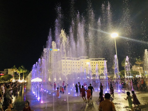 Giải thưởng Du lịch thế giới 2024 mở bình chọn, Việt Nam được đề cử nhiều hạng mục- Ảnh 5. Đà Nẵng và TP.HCM được đề cử Điểm đến lễ hội và sự kiện hàng đầu châu Á - Ảnh: ĐOÀN CƯỜNG