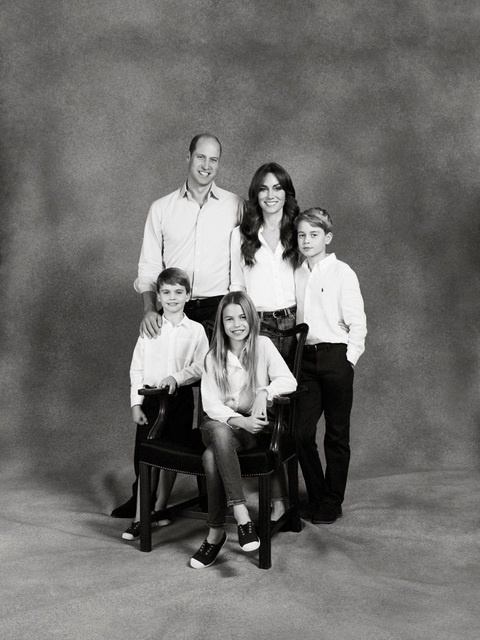 Ảnh Giáng sinh 2023 gia đình Kate William Ảnh Giáng sinh 2023 của gia đình Thái tử Anh William