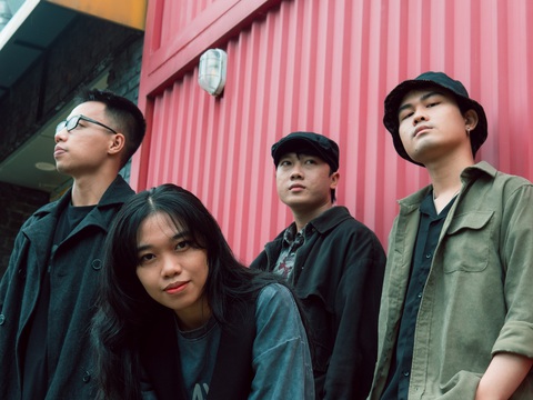 The Cassette trở lại với album album Từ vực thẳm đến rìa ánh sáng - Ảnh: FBNV The Cassette trở lại với album album Từ vực thẳm đến rìa ánh sáng - Ảnh: FBNV