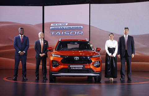 Toyota ra mắt xe gầm cao cỡ nhỏ mới, bé hơn cả Raize- Ảnh 1. Toyota Urban Cruiser Taisor ra mắt tại Ấn Độ, nhắm tới phân khúc SUV đô thị giá rẻ - Ảnh: Paultan