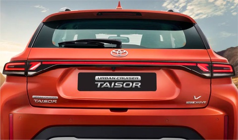 Toyota ra mắt xe gầm cao cỡ nhỏ mới, bé hơn cả Raize- Ảnh 3. Về phần Suzuki, họ cho đối tác mượn thẳng các dòng xe giá rẻ để sử dụng, chẳng hạn trường hợp của Urban Cruiser Taisor lấy nguyên mẫu Suzuki Fronx - Ảnh: Toyota