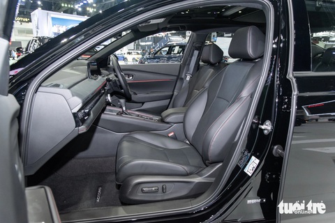Chi tiết Honda Accord 2024: Giá dễ cao hơn Camry nếu về Việt Nam- Ảnh 14. Không gian rộng rãi vẫn luôn là điểm cộng của xe Honda.