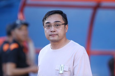 Cầu thủ đang có phong độ cao thì V-League 2023-2024 lại tạm dừng- Ảnh 1. HLV Nguyễn Đức Thắng ở trận đấu trên sân CLB B.Bình Dương - Ảnh: HOÀNG TUẤN