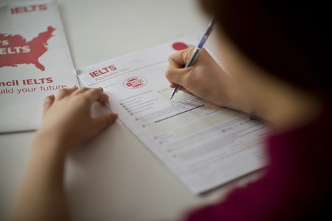 Được thi lại một kỹ năng bài thi IELTS nếu chưa đạt điểm như ý- Ảnh 1. Tính năng IELTS One Skill Retake được áp dụng tại Việt Nam - Ảnh: GETTY IMAGES