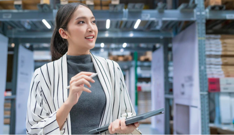 Product owner là ai? Tất tần tật về vai trò và kỹ năng của product owner- Ảnh 1. Product Owner là người góp phần định hình chiến lược của sản phẩm - Nguồn: Internet.