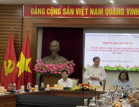 Đào, phở và piano hòa vốn, thu 20,8 tỉ đồng- Ảnh 1. Hội nghị giao ban với Liên hiệp các hội văn học, nghệ thuật Việt Nam và các hội văn học, nghệ thuật chuyên ngành trung ương quý 1-2024 - Ảnh: L.P.D.