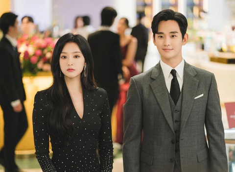 Kim Ji Won và Kim Soo Hyun trong một phân cảnh phim - Ảnh: Netflix Kim Ji Won và Kim Soo Hyun trong một phân cảnh phim - Ảnh: Netflix