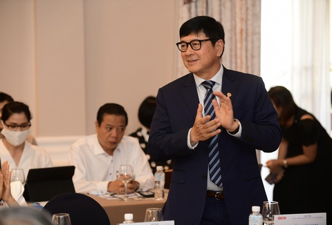 Tìm đúng điểm nghẽn để khơi thông nguồn vốn ra thị trường- Ảnh 2. Ông Trần Hoài Nam - phó tổng giám đốc HDBank tham dự hội thảo - Ảnh: QUANG ĐỊNH