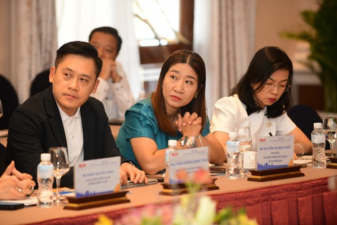 Kinh tế bước vào pha phục hồi, ngân hàng đẩy nhanh tín dụng ra thị trường- Ảnh 4. Các ngân hàng cho biết tín dụng đăng tăng tốc kể từ tháng 2, trong đó khách hàng doanh nghiệp thuộc nhóm có tăng trưởng tốt nhất - Ảnh: QUANG ĐỊNH