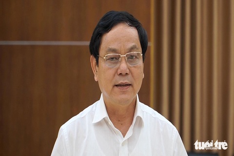 'Cấm xe cao tốc Cam Lộ - La Sơn là dồn rủi ro từ bên này qua bên kia'- Ảnh 2. Ông Hoàng Đức Thắng - đại biểu Quốc hội tỉnh Quảng Trị - cho rằng cấm xe chỉ dồn tai nạn từ nơi này sang nơi kia - Ảnh: HOÀNG TÁO
