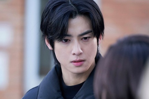 Cha Eun Woo trong “Wonderful World”. Ảnh: Nhà sản xuất Cha Eun Woo trong phim Wonderful World