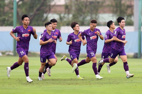 U23 Việt Nam bở hơi tai trong buổi đầu tập luyện- Ảnh 4. Nhóm những cầu thủ U23 ít được đá chính tại V-League và Giải hạng nhất - Ảnh: HOÀNG TÙNG