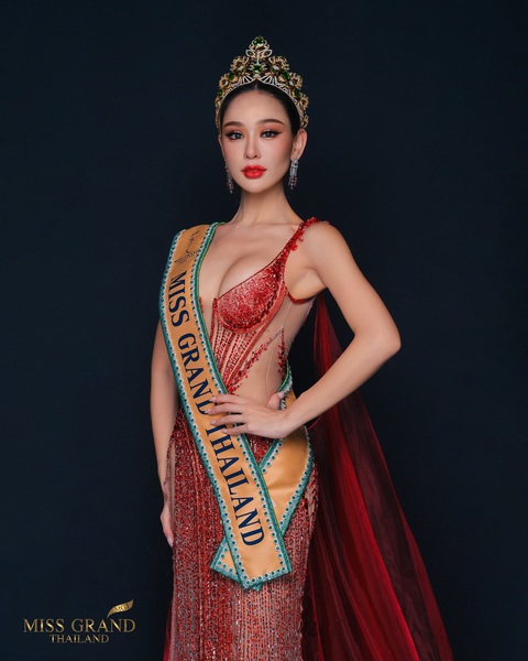 Hoa hậu Malin Chara-anan đại diện Thái Lan thi Miss Grand International 2024 - Ảnh: Fanpage Miss Grand Thailand Hoa hậu Malin Chara-anan đại diện Thái Lan thi Miss Grand International 2024 - Ảnh: Fanpage Miss Grand Thailand