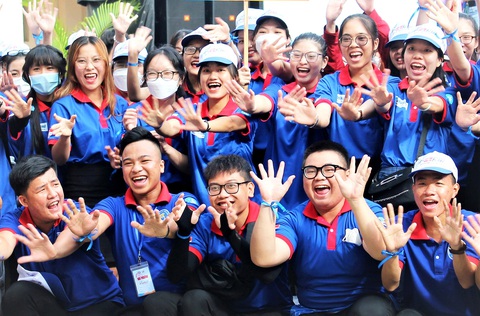 Hòa đồng gen Z có khó không?: Đề cao tập thể, giảm bớt ý muốn riêng- Ảnh 1. Dù còn nhận định khác nhau, song khó phủ nhận thế hệ Z khá chủ động, dám làm dám chịu trong nhiều việc - Ảnh: Q.L.