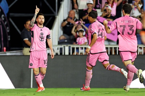 Trở lại sau chấn thương, Messi chỉ mất 11 phút để ghi bàn- Ảnh 2. Hai bàn thắng của Inter Miami đều có đóng góp của Messi - Ảnh: REUTERS