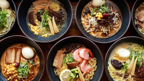 Tại sao mì ramen làm thực khách khắp thế giới say mê đến thế?- Ảnh 3. Theo thời gian, từ một loại mì ramen truyền thống, người Nhật Bản đã sáng tạo, biến tấu ra hàng chục loại ramen khác nhau. Mỗi loại lại có hương vị và sức hấp dẫn riêng - Ảnh: LINDSAY D. MATTISON