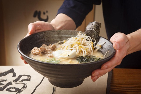 Tại sao mì ramen làm thực khách khắp thế giới say mê đến thế?- Ảnh 1. Hai loại ramen nổi tiếng nhất phải kể đến là ramen của Kyushu và ramen của Hokkaido - Ảnh: Tsunagujapan