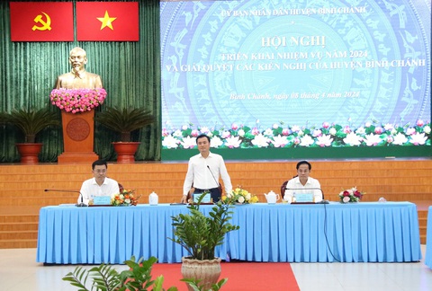 Tách giai đoạn xử lý vi phạm dự án Amazing City Bình Chánh- Ảnh 1. Phó chủ tịch UBND TP.HCM Bùi Xuân Cường phát biểu kết luận buổi làm việc - Ảnh: CẨM NƯƠNG