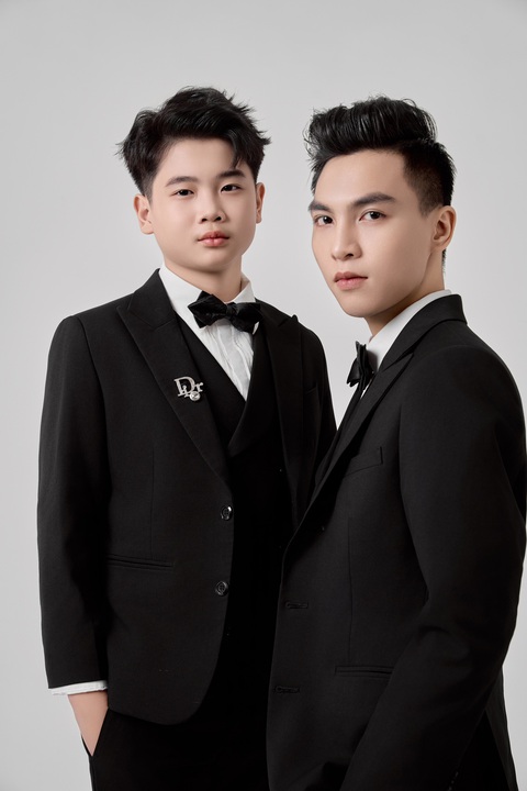 Bảo Long - Trường Giang: Cặp bài trùng của ảo thuật Việt- Ảnh 1. Ảo thuật gia nhí Bảo Long và thầy Trường Giang.