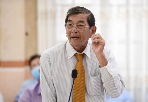 Đừng để ông Cua 'cô đơn'!- Ảnh 2. Ông Hồ Quang Cua - Ảnh: QUANG ĐỊNH