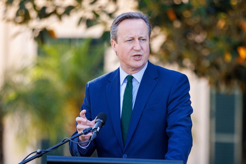 Thăm Mỹ, ngoại trưởng Anh gặp ông Trump, không gặp ông Biden- Ảnh 1. Ngoại trưởng Anh David Cameron - Ảnh: REUTERS