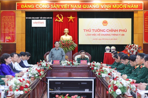Thủ tướng làm việc, Viettel báo cáo đã làm chủ công nghệ lõi sản phẩm quốc phòng công nghệ cao- Ảnh 4. Thủ tướng Phạm Minh Chính phát biểu tại cuộc làm việc - Ảnh: ĐOÀN BẮC