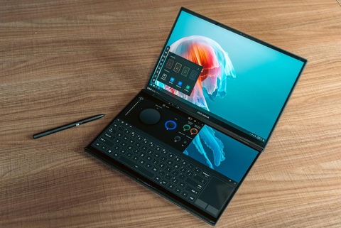 Zenbook DUO: Laptop 2 màn hình Lumina OLED trang bị chip AI- Ảnh 1. Hai màn hình trên Zenbook DUO có kích cỡ 14’, với công nghệ Lumina OLED, độ phân giải 3K