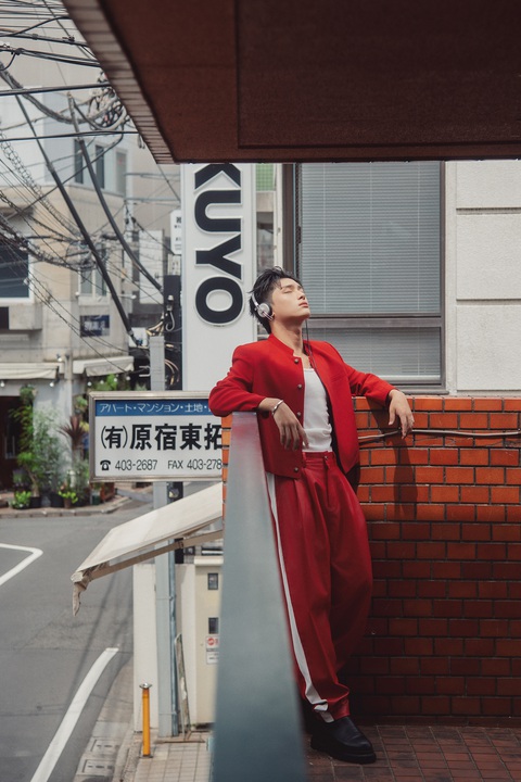 GREY D khiến khán giả 'suy' từ nhạc đến MV với ‘nhạt-fine’- Ảnh 2. GREY D khiến khán giả 'suy' từ nhạc đến MV với ‘nhạt-fine’- Ảnh 2.