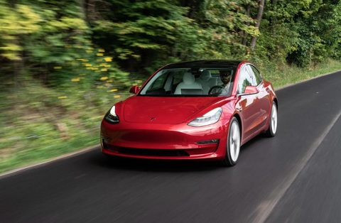 Triệu hồi hơn 4.000 xe điện Tesla do lỗi phần mềm- Ảnh 1. Tesla M3 năm 2023 nằm trong những xe triệu hồi đợt này ở Mexico - Ảnh: Cnet