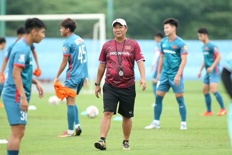 HLV Trần Minh Chiến từng nằm trong ban huấn luyện đội U23 Việt Nam vô địch Giải U23 Đông Nam Á 2023 - Ảnh: HOÀNG TÙNG HLV Trần Minh Chiến từng nằm trong ban huấn luyện đội U23 Việt Nam vô địch Giải U23 Đông Nam Á 2023 - Ảnh: HOÀNG TÙNG