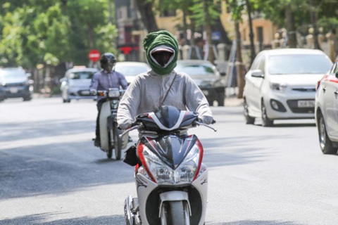 'Học lóm' muôn kiểu trốn nóng 40 độ C bá đạo- Ảnh 6. Ninja thời nào cũng có ích.