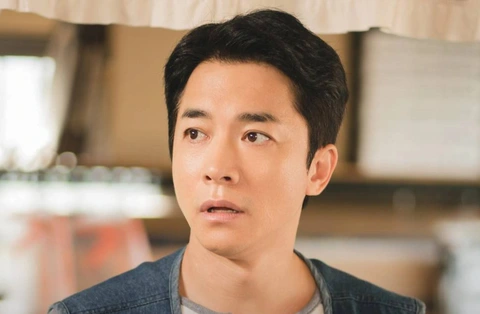 Tạo hình của Kim Young Min trong Queen of tears - Ảnh: tvN Tạo hình của Kim Young Min trong Queen of tears - Ảnh: tvN