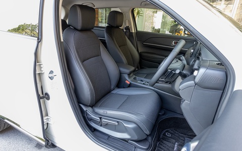 Honda HR-V 2024 ra mắt: Thiết kế gợi nhớ Porsche, đèn chống lóa, giá tăng nhẹ- Ảnh 7. Honda HR-V 2024 ra mắt: Thiết kế gợi nhớ Porsche, đèn chống lóa, giá tăng nhẹ- Ảnh 7.