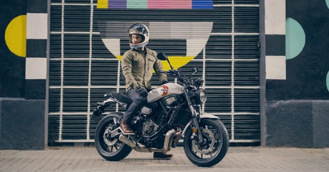 Loạt xe dự kiến ra mắt tháng 5: Phần lớn là xe hybrid- Ảnh 13. Yamaha XSR700 có thiết kế cổ điển pha hiện đại. Khung sườn thon gọn, đèn LED dạng tròn, yên xe thiết kế liền mạch, gương hình giọt nước… - Ảnh: Yamaha