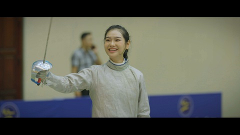 Cù Thị Trà vào vai kiếm thủ trong Những nẻo đường gần xa - Ảnh: ĐPCC Cù Thị Trà vào vai kiếm thủ trong Những nẻo đường gần xa - Ảnh: ĐPCC