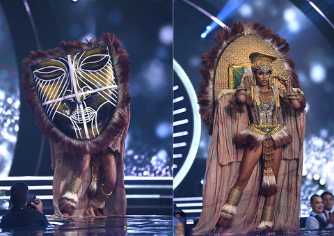 Hoa hậu Nigeria Maristella Okpala đoạt giải trang phục dân tộc đẹp nhất tại Miss Universe 2021. Cô diện bộ trang phục với phong cách bộ lạc thổ dân. Trang phục được lấy cảm hứng từ lễ hội hóa trang truyền thống của bộ tộc Mmanwa ở phía Đông Nam Nigeria. Trang phục dành cho các nghi lễ và lễ hội tôn vinh di sản văn hóa của Nigeria, đề cao sức mạnh của người phụ nữ Hoa hậu Maristella Okpala (Nigeria) đoạt giải trang phục dân tộc đẹp nhất tại Miss Universe 2021. Cô diện bộ trang phục với phong cách bộ lạc thổ dân. Trang phục được lấy cảm hứng từ lễ hội hóa trang truyền thống của bộ tộc Mmanwa ở phía đông nam Nigeria. Trang phục dành cho các nghi lễ và lễ hội tôn vinh di sản văn hóa của Nigeria, đề cao sức mạnh của người phụ nữ