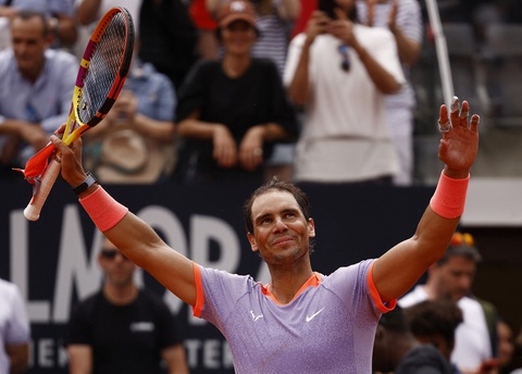 Tin tức thể thao sáng 10-5: Nadal thắng trận ra quân Rome Masters- Ảnh 1. Nadal với niềm vui chiến thắng ngày ra quân Rome Masters - Ảnh: REUTERS